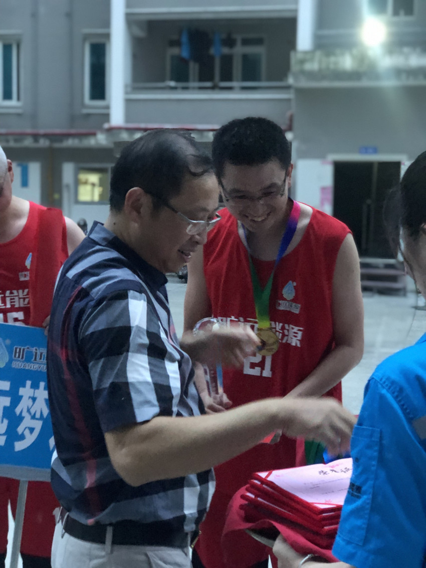 为冠军办结_副本.jpg 为冠军办结_副本.jpg